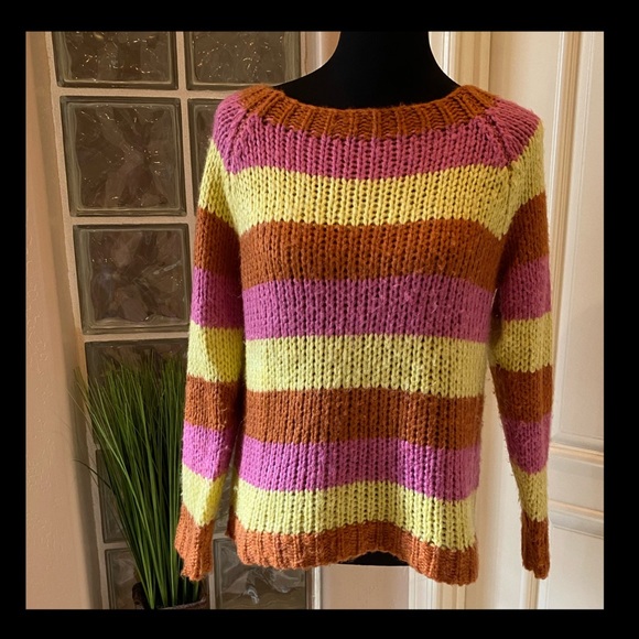 💥SALE💥 Addie Loose fitting striped sweater - Picture 1 of 8